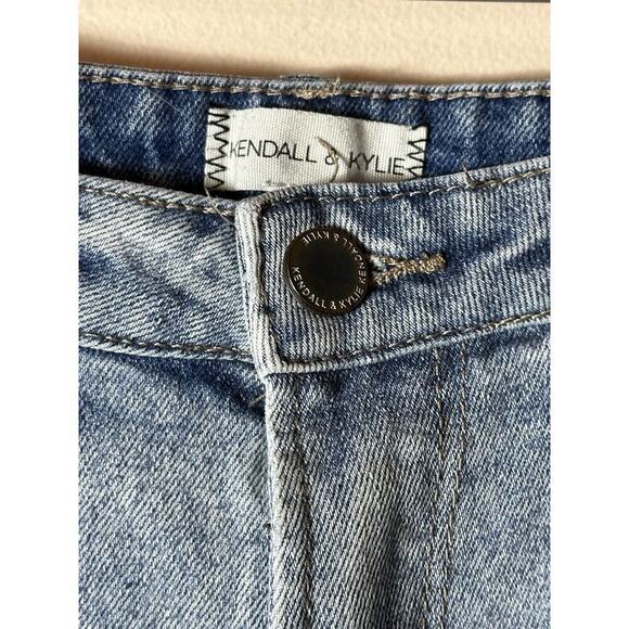 Kendall & Kylie Jeans Juniors 13 / 14 Blue Light Wash Distressed Straight Y2K - Picture 4 of 11